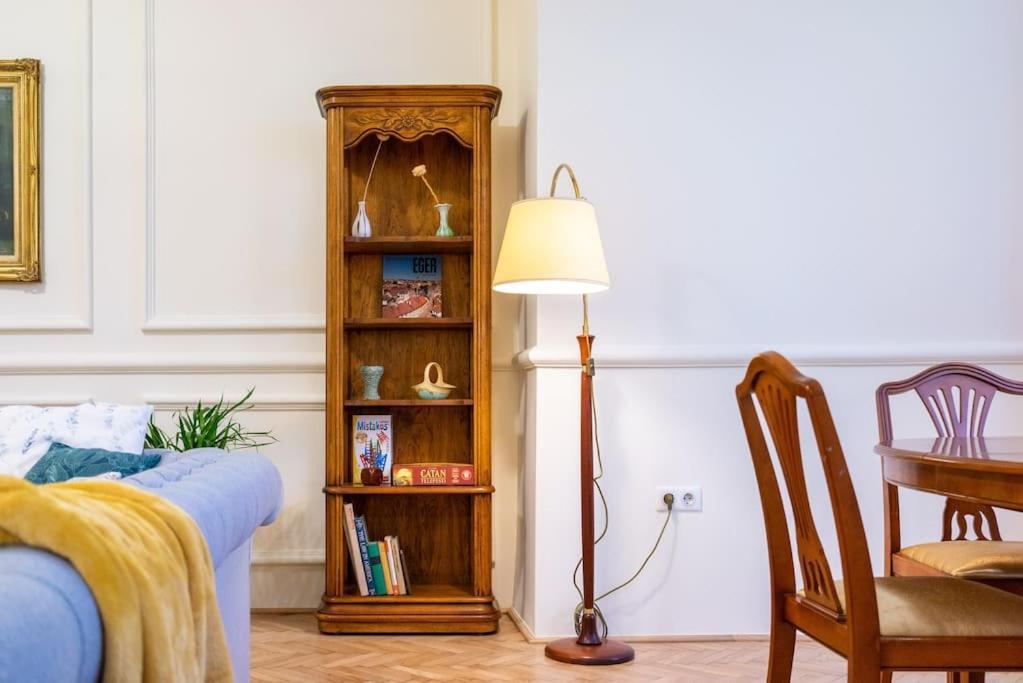 Kastely Apartman Эгер Экстерьер фото